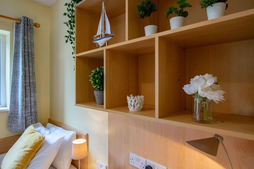 90 - Roomy Townhouse By Shortstays Hébergement de vacances Galway